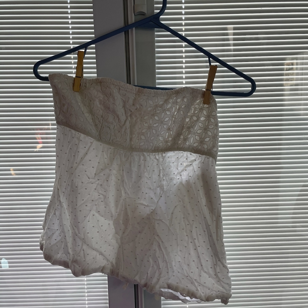White Eyelet